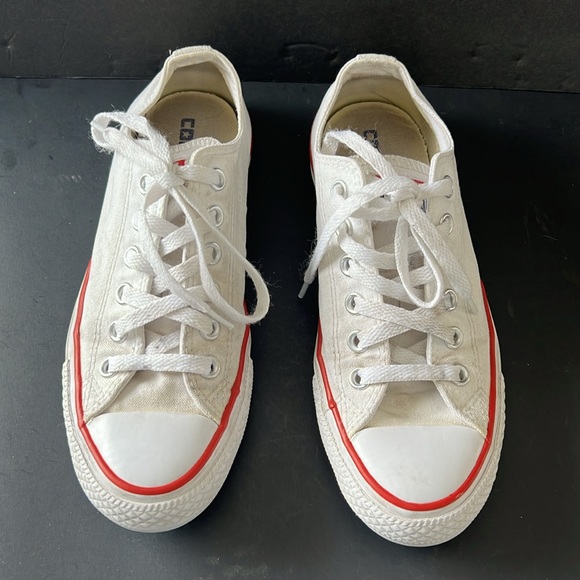 White Converse - Picture 2 of 6